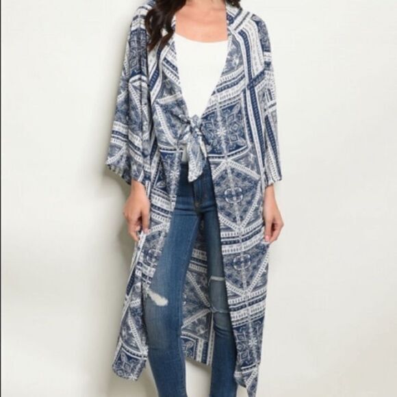 Front Tie  Kimono - Picture 2 of 11